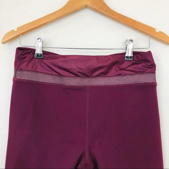 Fabletics x Kelly Rowland Shine Powerhold Define Wine Red Capris - Picture 7 of 10